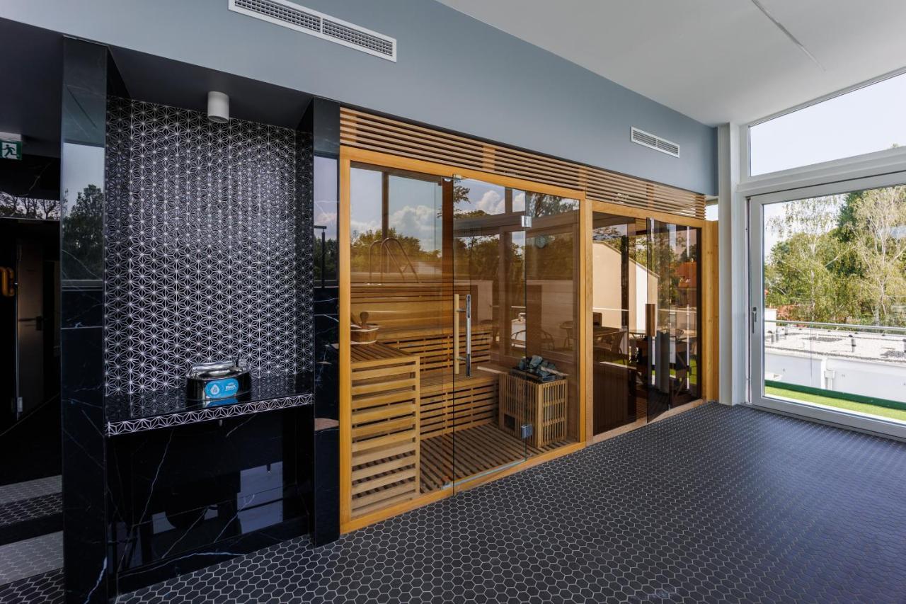 Villa Bauhaus Penthouse Wellness Apartman Siofok Exterior photo